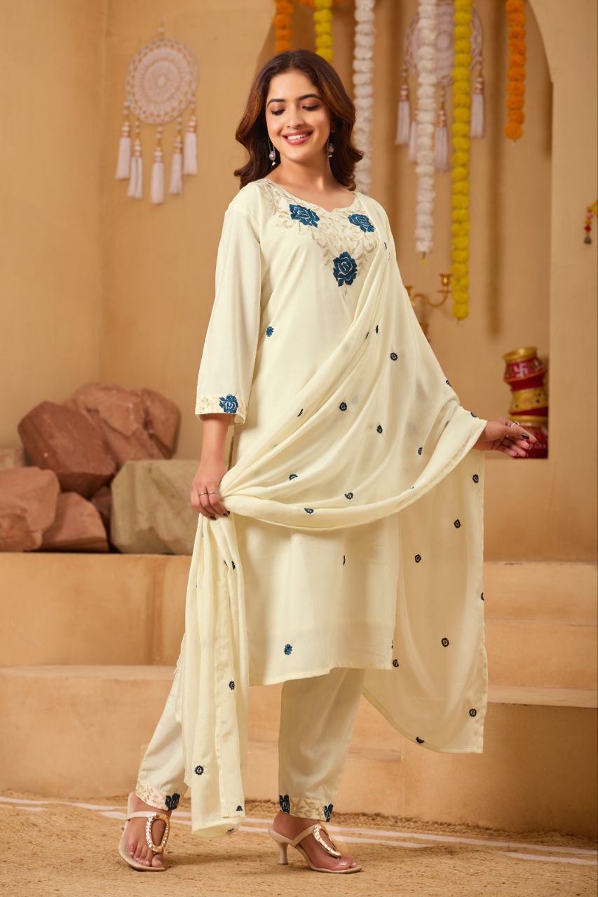 Women Off White Floral Embroidered Cotton Kurta Set