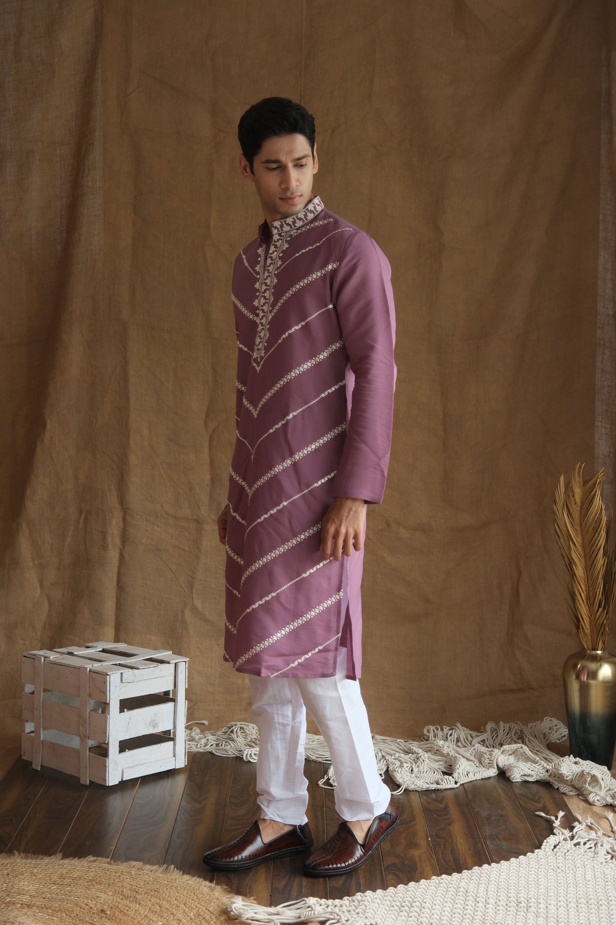 Men's Lavender Leheriya Embroidered Sequined Cotton Silk Kurta