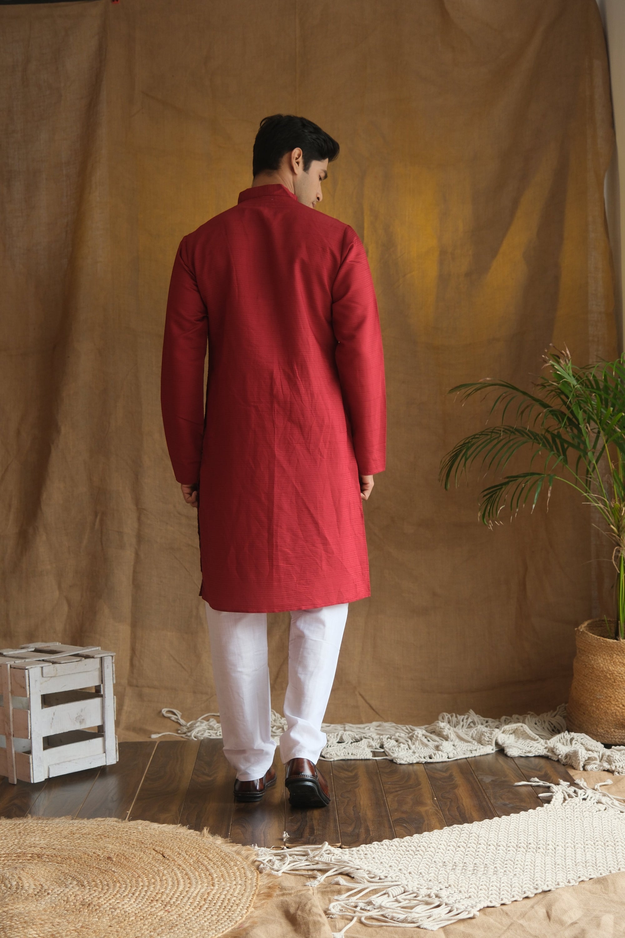 Men's Maroon Geometric Printed Sequinned Cotton Kurta