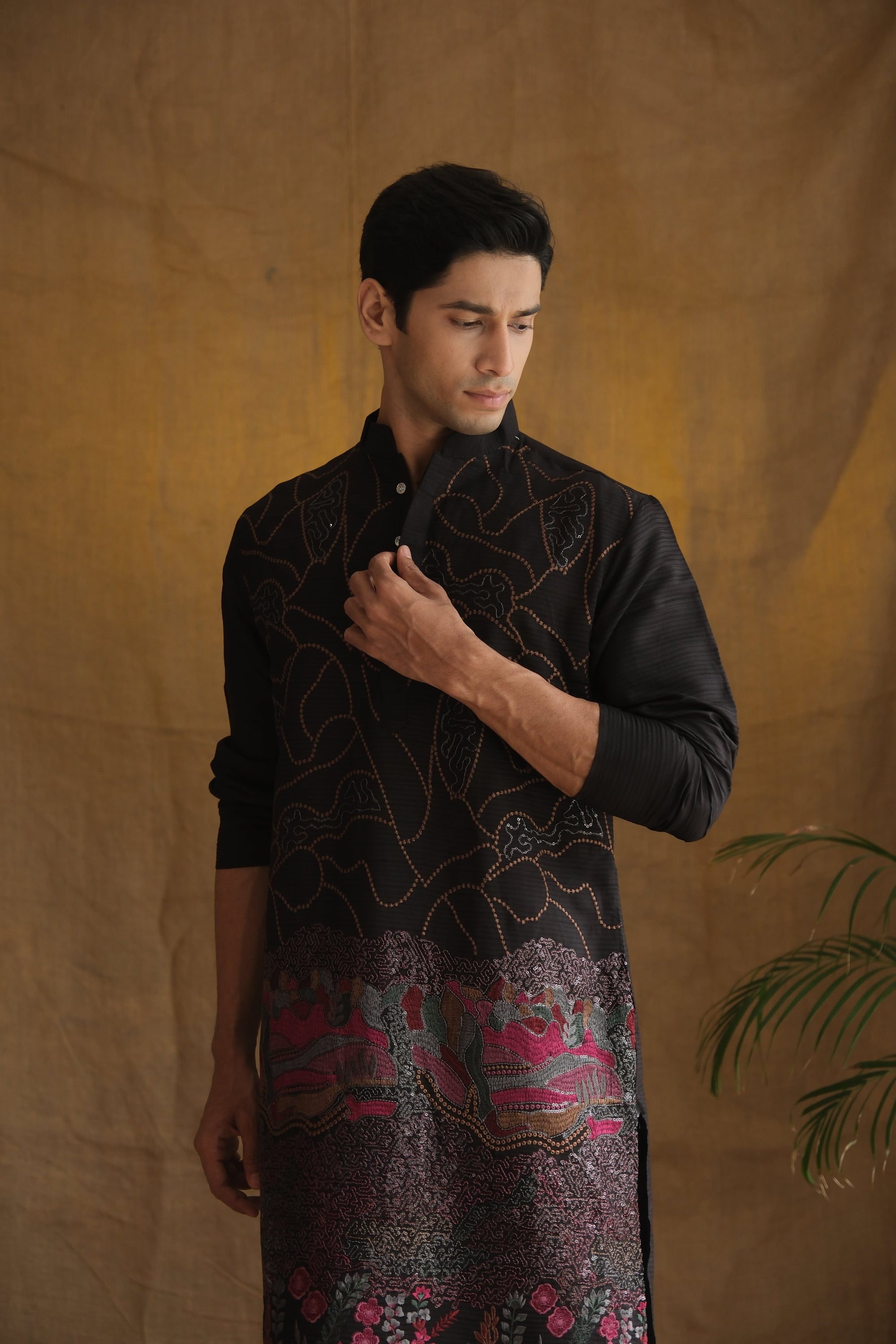 Men's Black Geometric Printed Sequinned Cotton Kurta