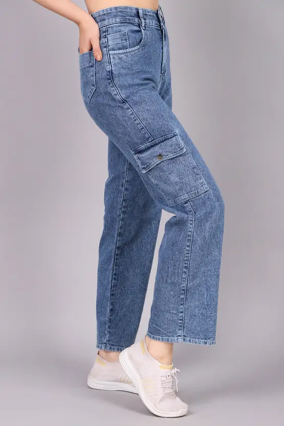 Women Ice Blue Cargo Stretchable Baggy Denim Jeans