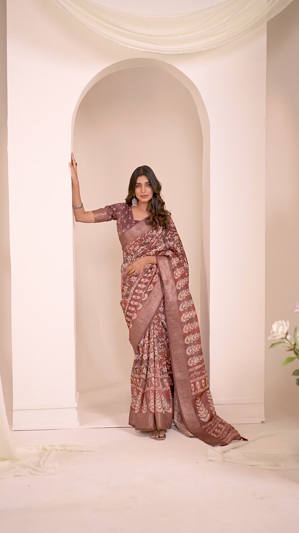 Light Maroon Floral & Leaf Digital Print Tusser Silk Saree
